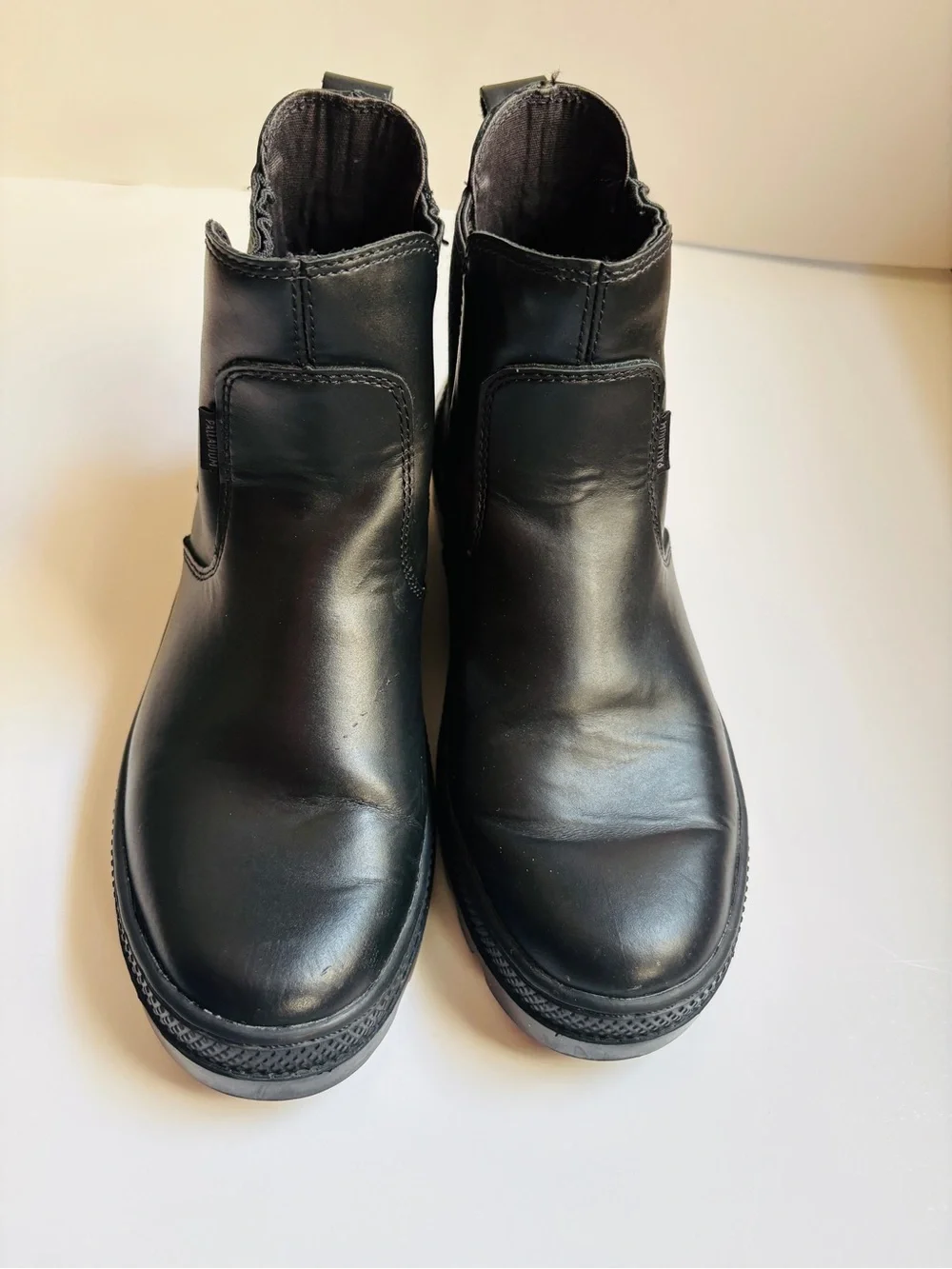 Palladium sleek black